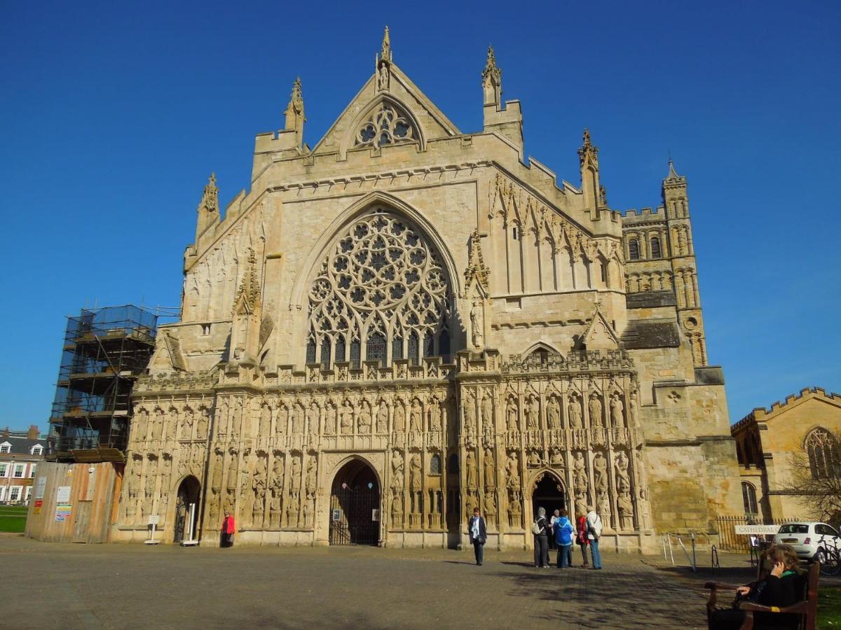 For Students Only The Northfield Exeter Extérieur photo